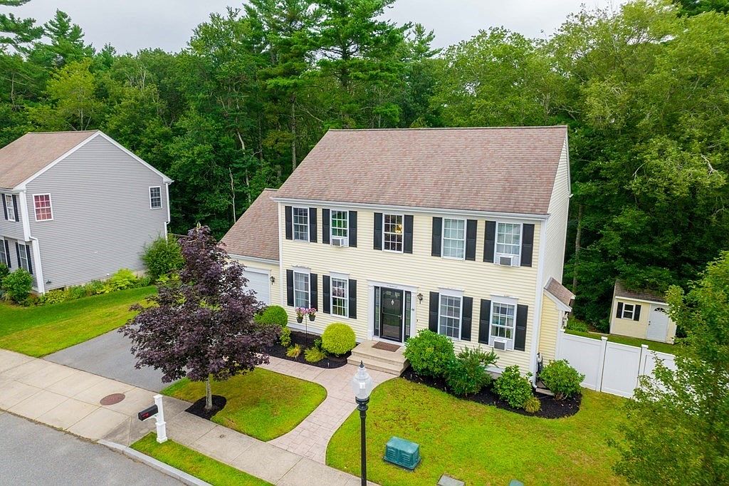 44 Stephanie Pl, New Bedford, MA 02745 Zillow