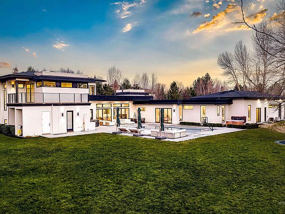 2nd image of 348 E Riversedge Dr