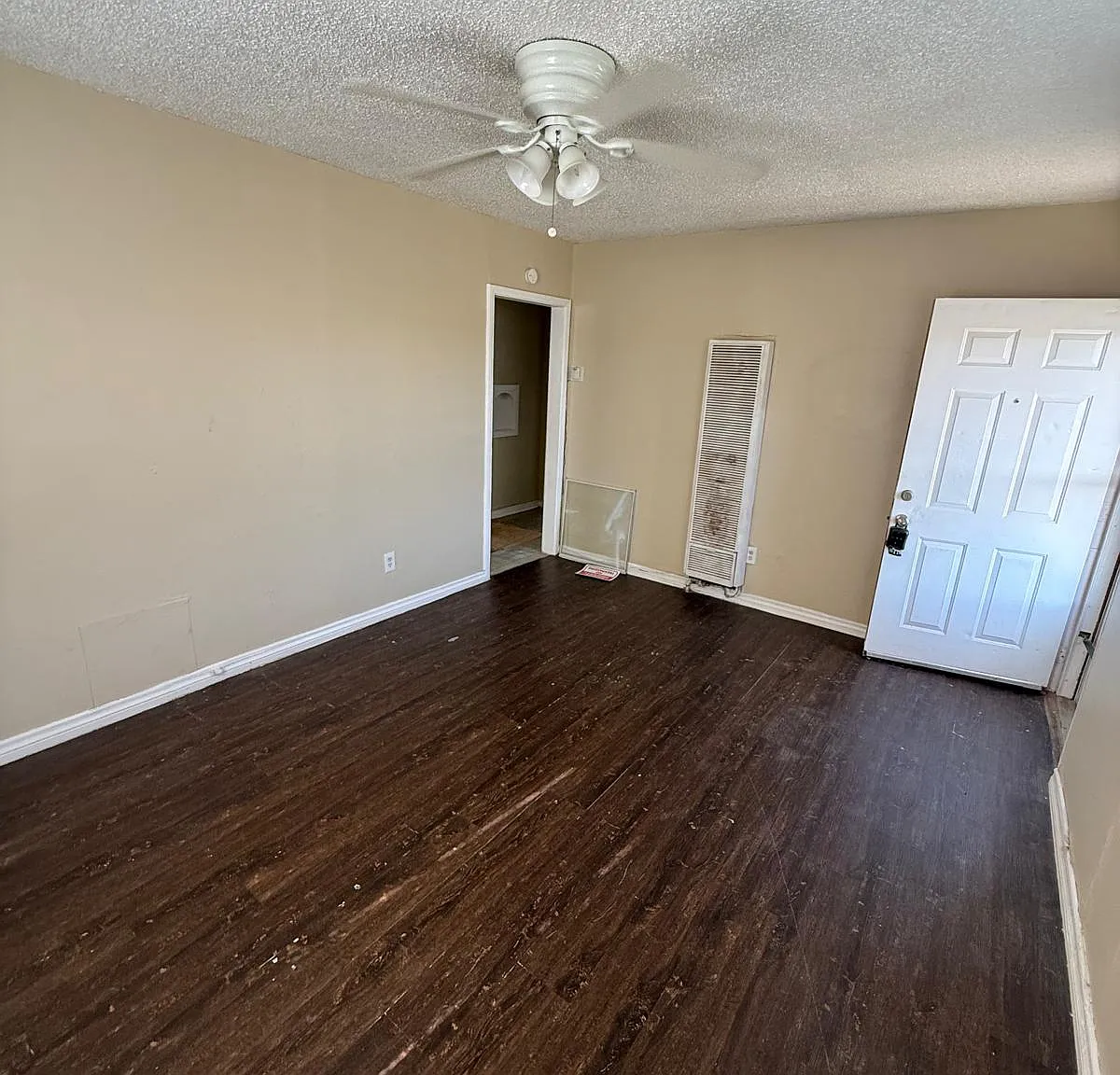 2 bed, 648 sqft, $695 — Photo 2