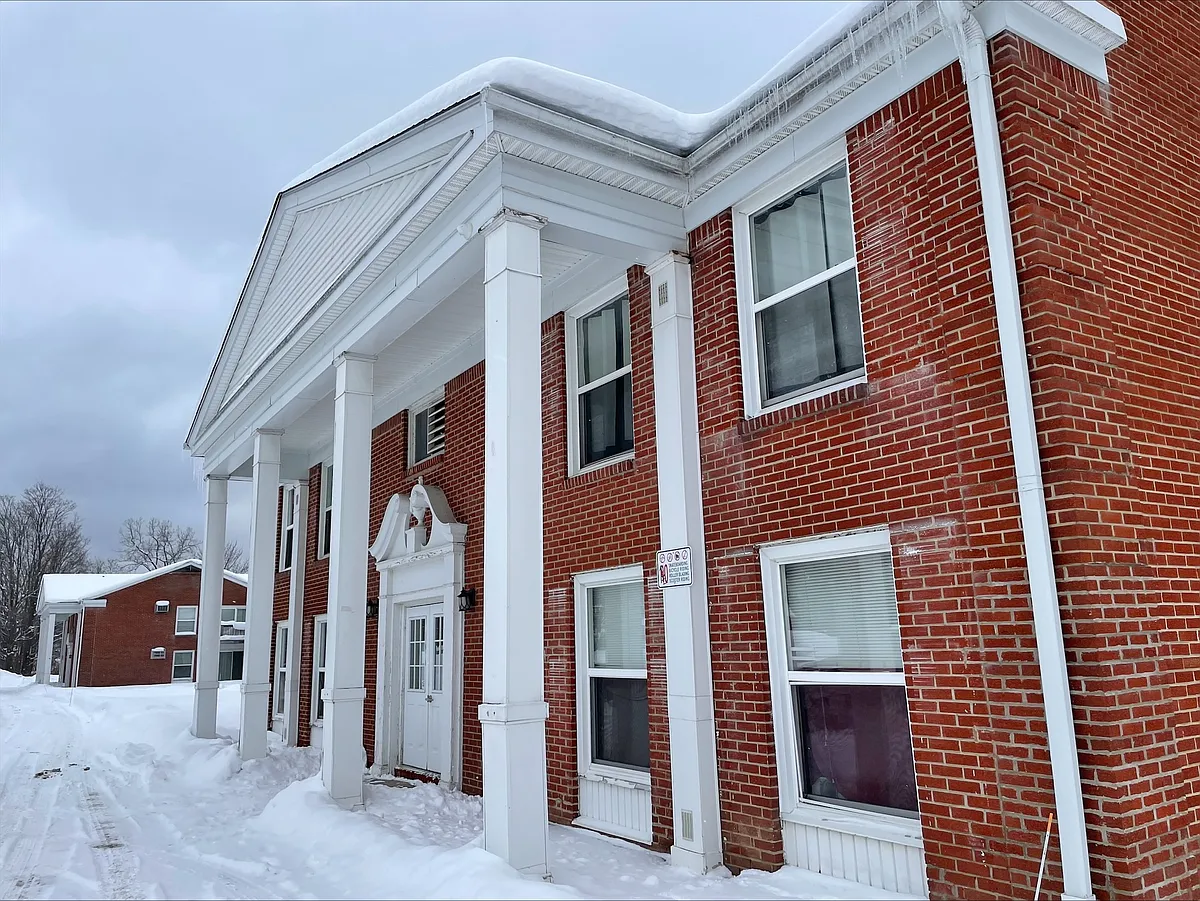 Building Photo - Boston Valley Apartments