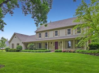 680 Bent Ridge Ln, Barrington, IL 60010