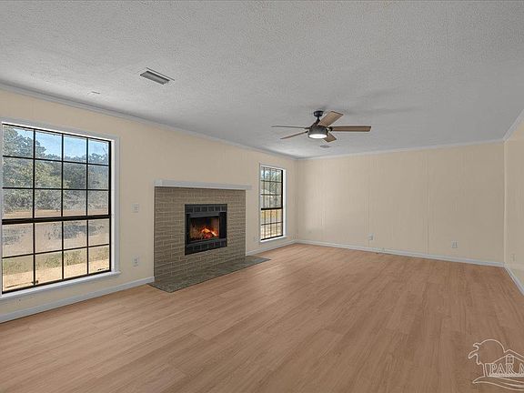 4th image of 4977 Sanchez Ln