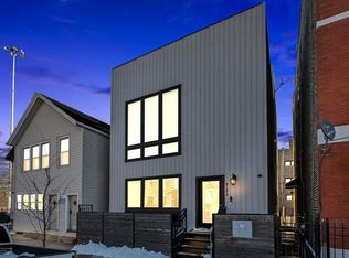 721 N Willard Ct APT 2, Chicago, IL 60642