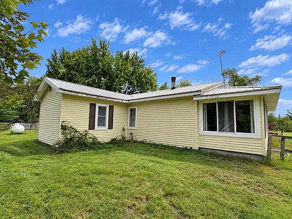 3rd image of 4575 Cummings Rd