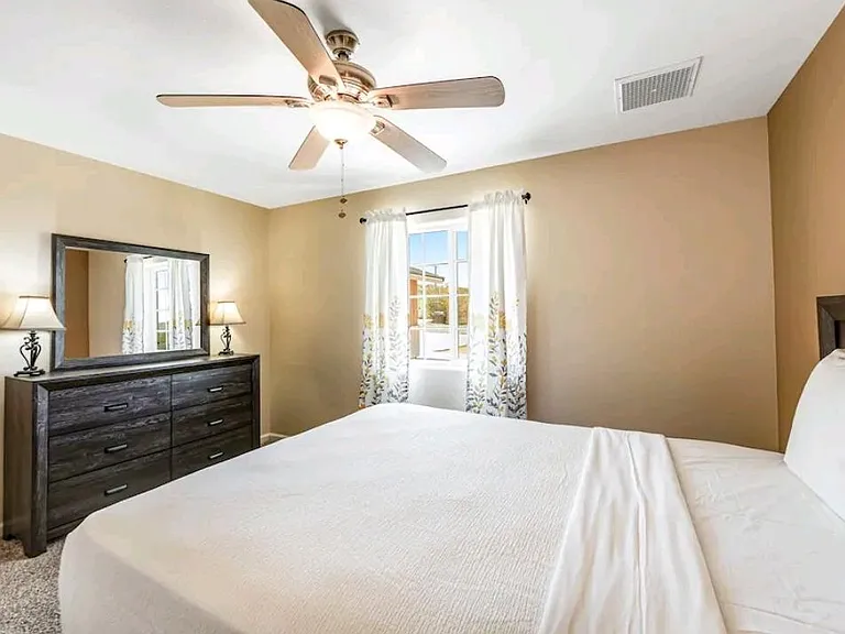 6585 Pine Spring Ave — Photo 10