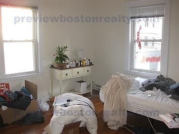2nd image of 72 Verndale St #Sd1