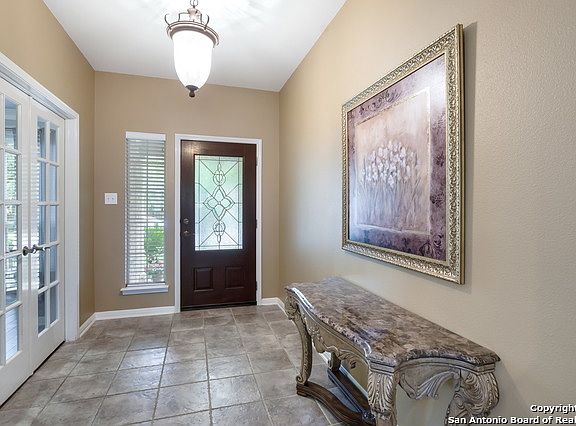 2nd image of 26318 Cuyahoga Cir