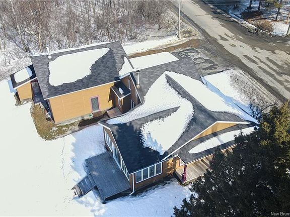 4th image of 648 Toussaint Rd