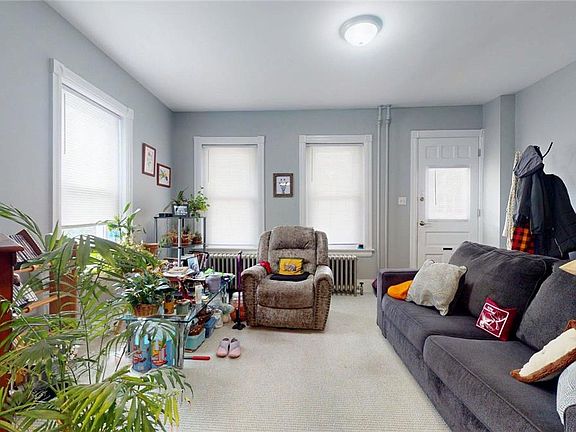 3rd image of 222 E Washington Ave