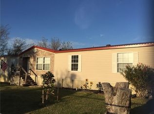 105 Ridgeview Dr, Azle, TX 76020