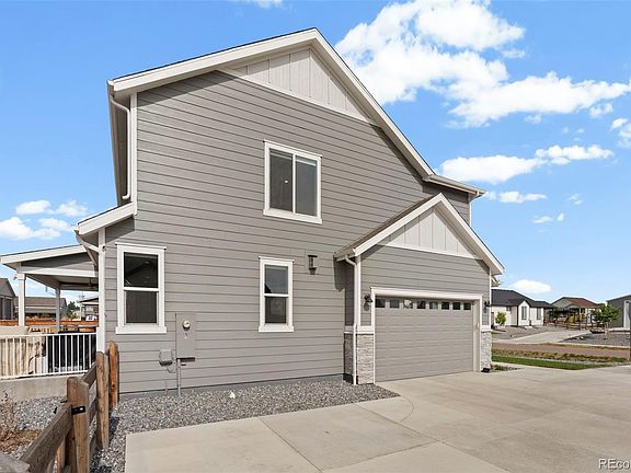 3rd image of 4716 Dewey Lane
