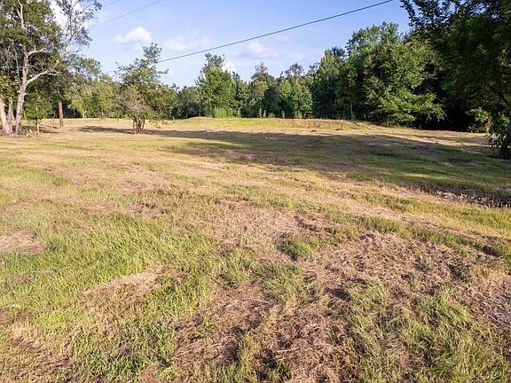 4th image of 4262 White Oak Rd