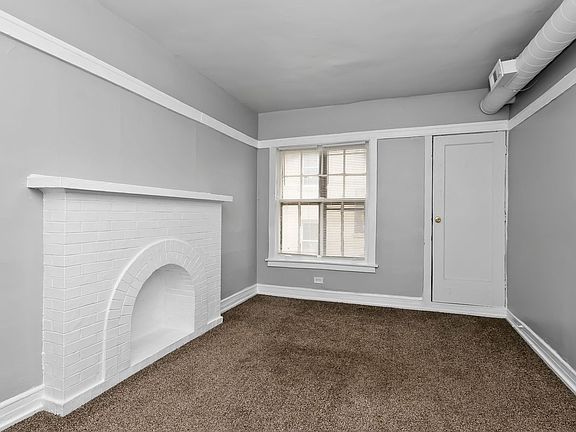 3rd image of 4230 S Michigan Ave #2E