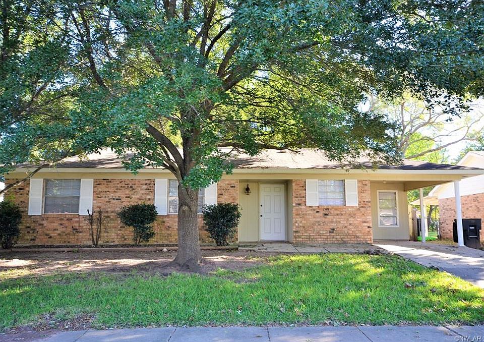 1st image of 2118 Gen. Mouton Dr