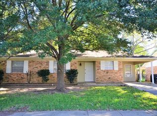 2118 Gen. Mouton Dr, Bossier City, LA 71112