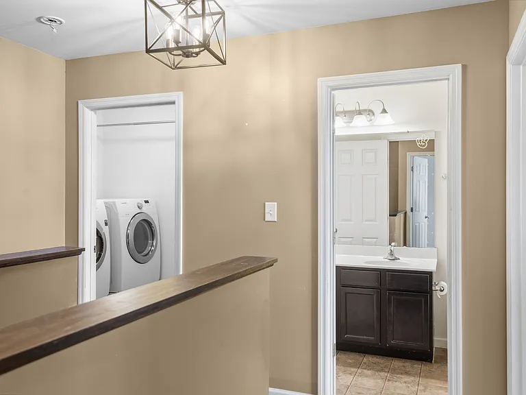 617 Spring Manor Dr — Photo 10