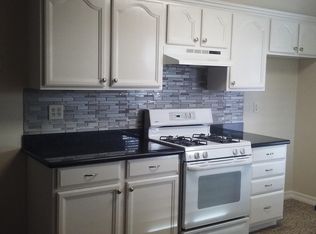 2015 N Raymond Rd, Hanford, CA 93230