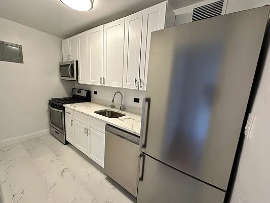 Rented by UES Management | media 1