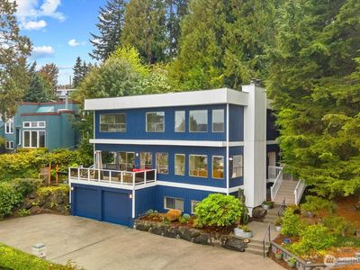 11737 Lakeside Avenue NE, Seattle, WA, 98125