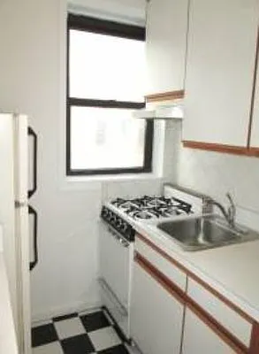 Rented by Keller Williams NYC | media 24