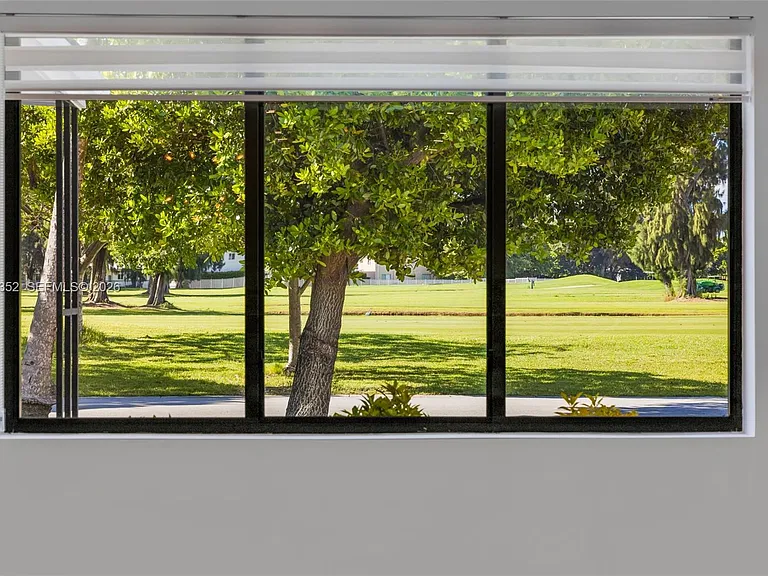 365 Fairway Dr — Photo 26