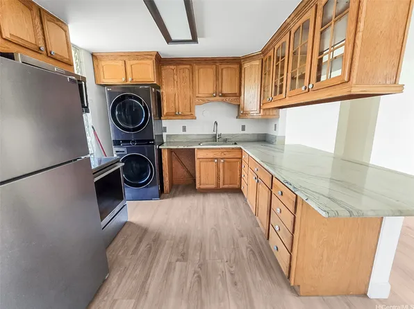 95-273 W Waikalani Dr #D906, Mililani, HI 96789