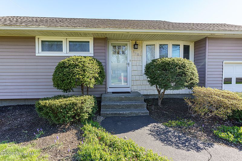 4th image of 128 Wilkins Avenue