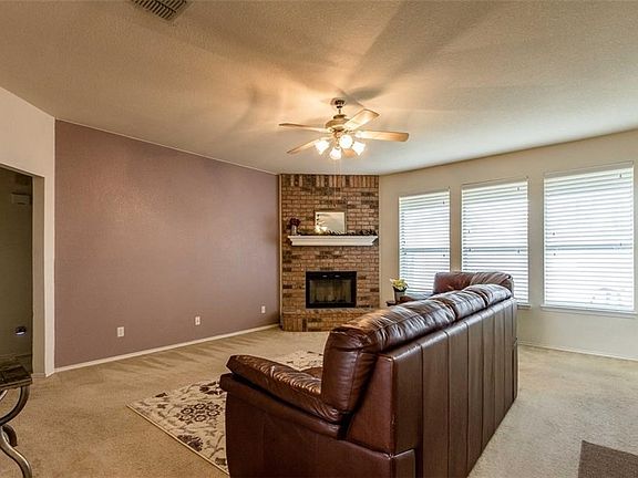5th image of 3912 Winter Springs Dr