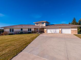 1781 Bear Ridge Ln SE, Rochester, MN 55904