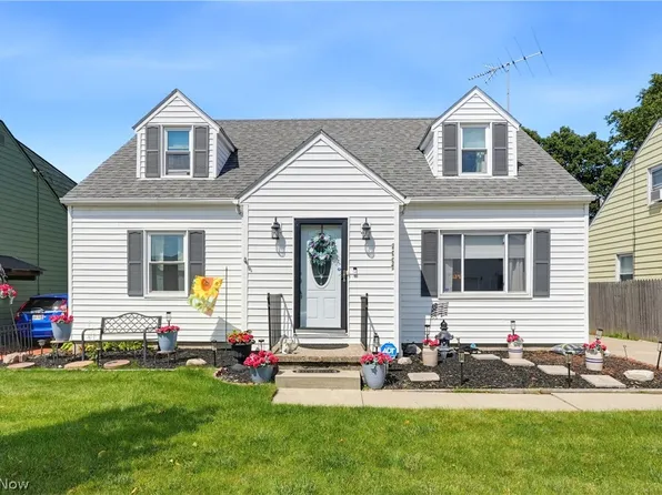 2005 Lindbergh Ave, Cuyahoga Falls, OH 44223