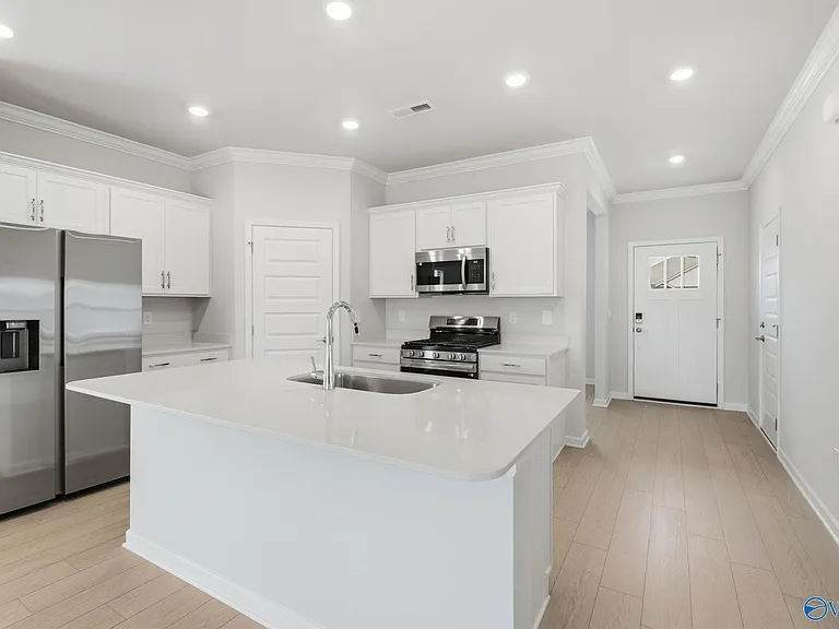 304 Allene Way — Photo 14