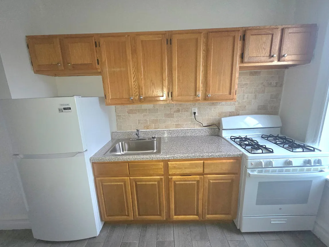 Building Photo - 35-56 89th St #3