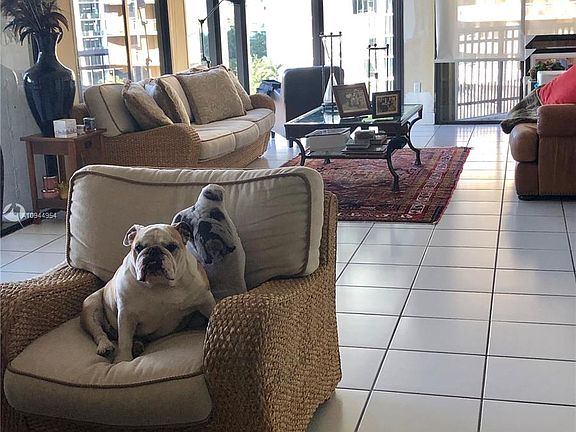 5th image of 2901 S Bayshore Dr APT 10G