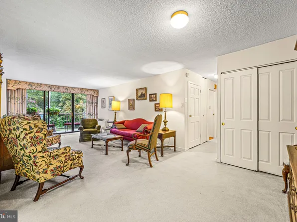 801 Yale Ave APT 719, Swarthmore, PA 19081