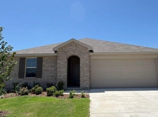 8409 Hollymead Ln, Fort Worth, TX 76131