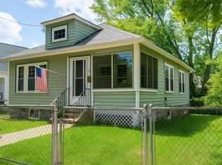 55 Glenellen Rd, West Roxbury, MA 02132