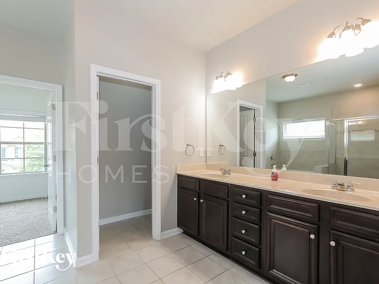 1247 Heartwood Ave — Photo 9