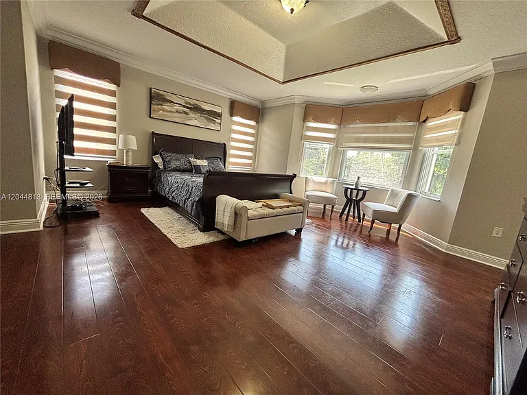 9109 Dupont Pl — Photo 29