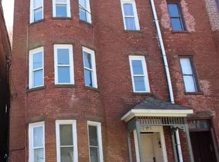 98 Overlook Pl #A, Newburgh, NY 12550