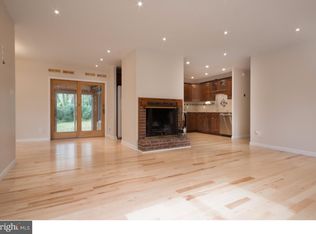 384 Walnut Ln, Princeton, NJ 08540