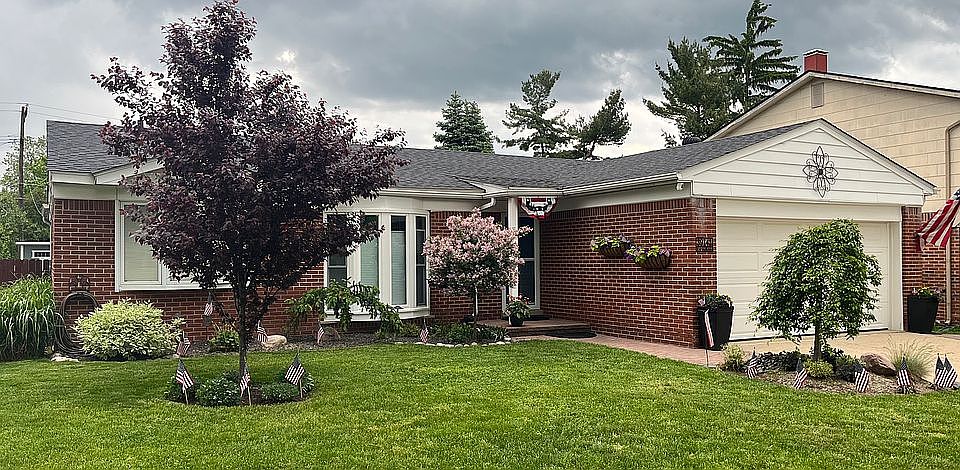 2nd image of 39142 Lyndon St