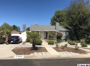 17245 Archwood St, Van Nuys, CA 91406