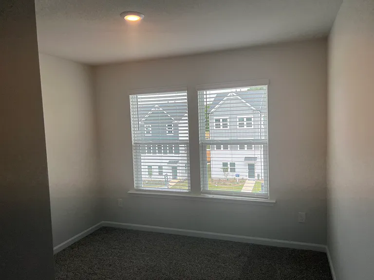 1474 Hasse Ave — Photo 20