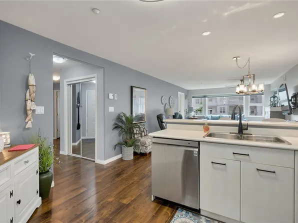350 Island Hwy S #105, Campbell River, BC V9W 1A5