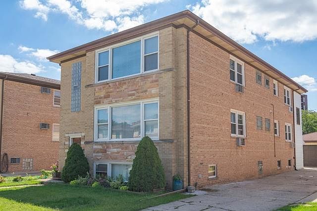 1st image of 8503 W Berwyn Ave #1