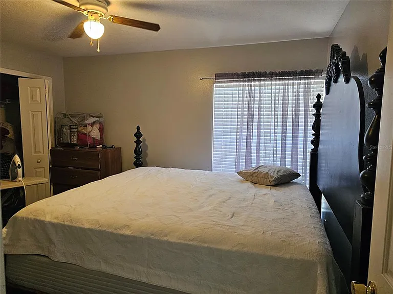 557 Eagle Ct — Photo 12