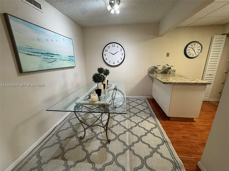 6900 SW 39th St #206J — Photo 9