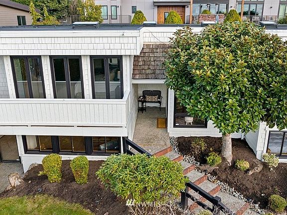 2nd image of 6216 106th Ave NE