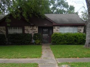9426 Vickijohn Dr, Houston, TX 77031