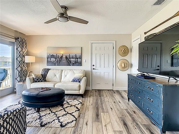 5th image of 5000 Beach Dr SE APT D